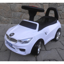 J6 cavaler alb, muzica Walker, girofar luminos